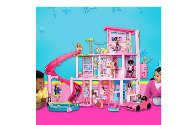 Black friday toy deals DreamHouse Doll Playset, Slide and Accessories