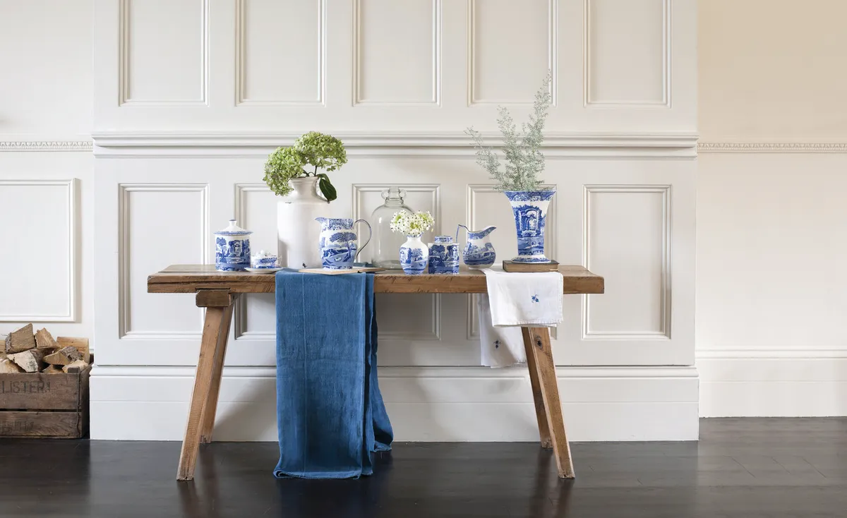 Spode Blue Italian on a wooden console table