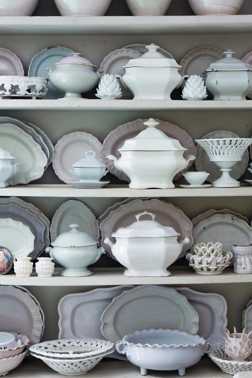 French renovation china collection