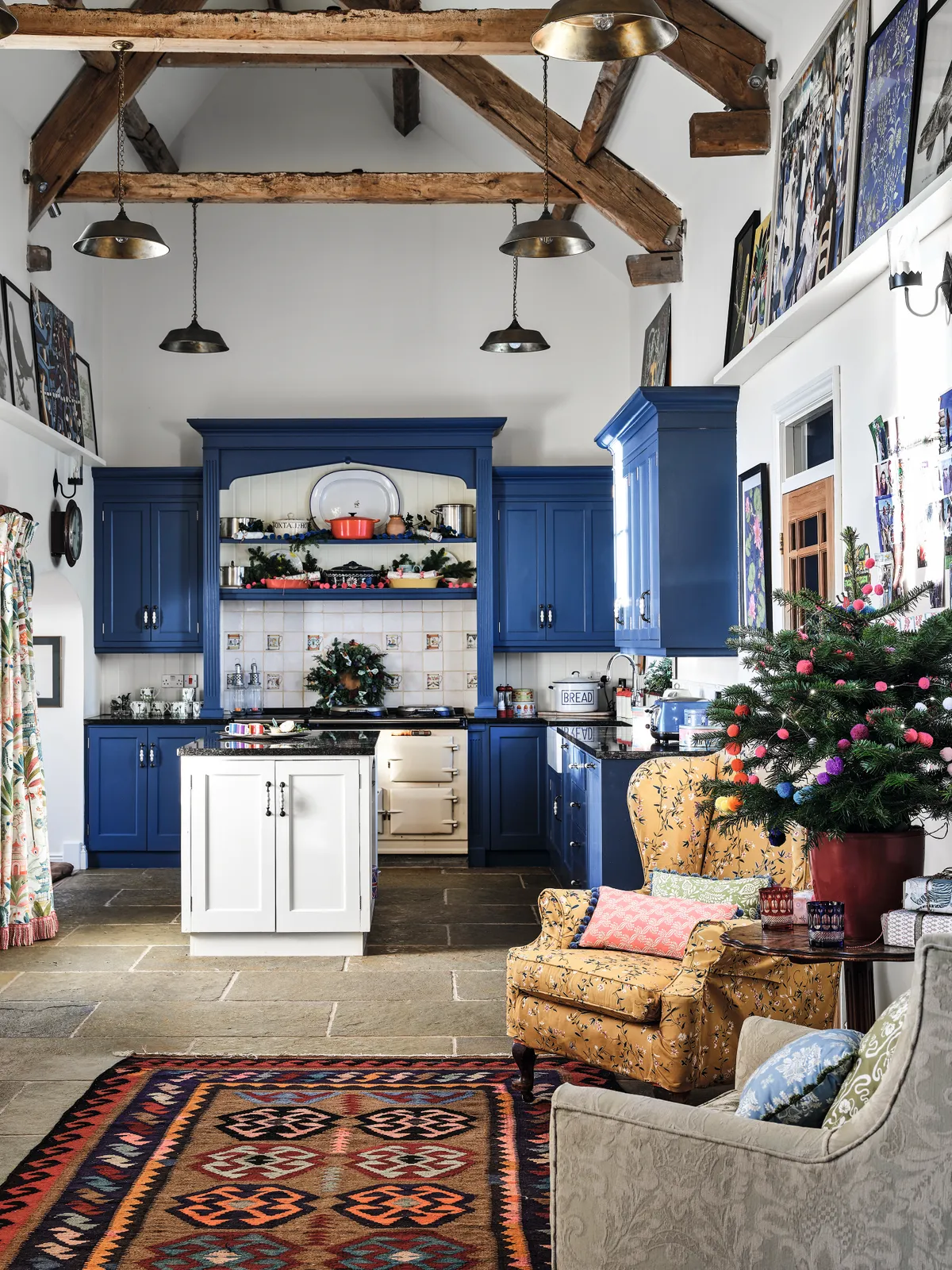 Colourful Christmas Cottage 