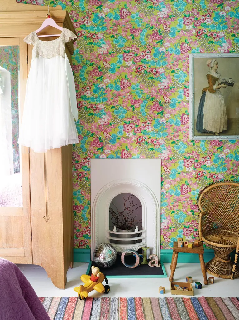 Vibrant vintage house, Orla's room