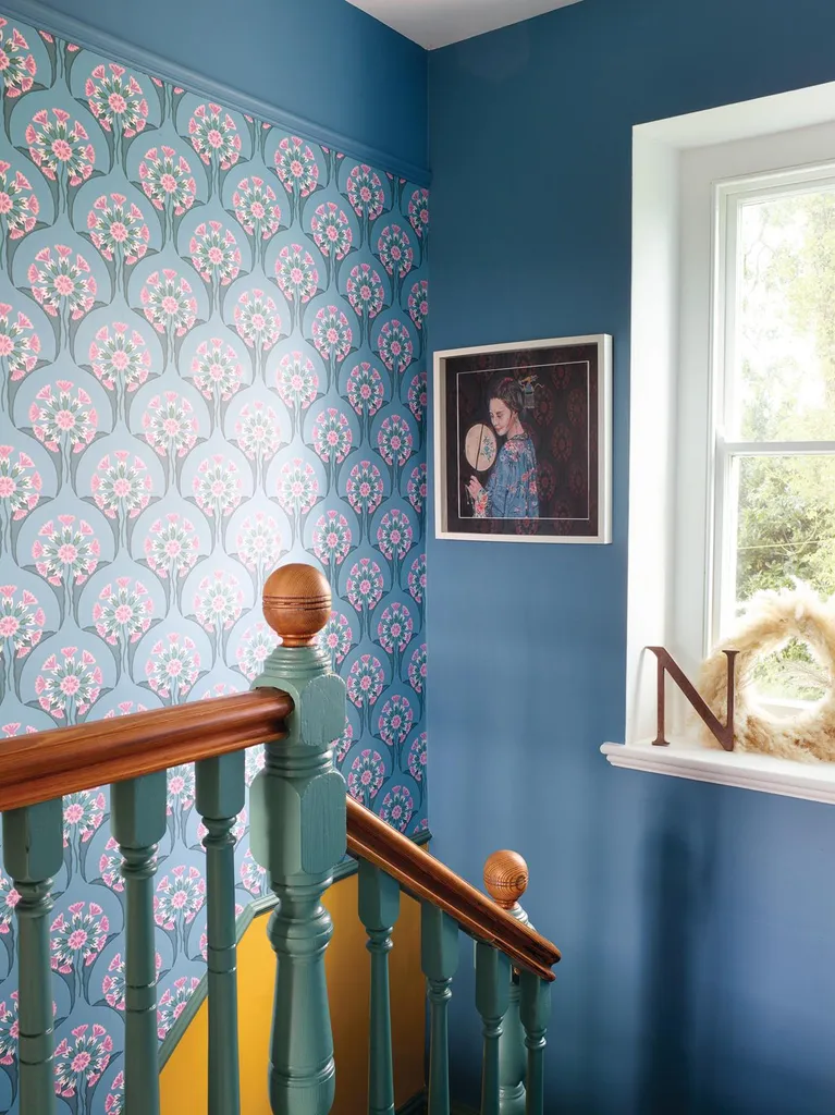 Vibrant vintage house, print on stairs