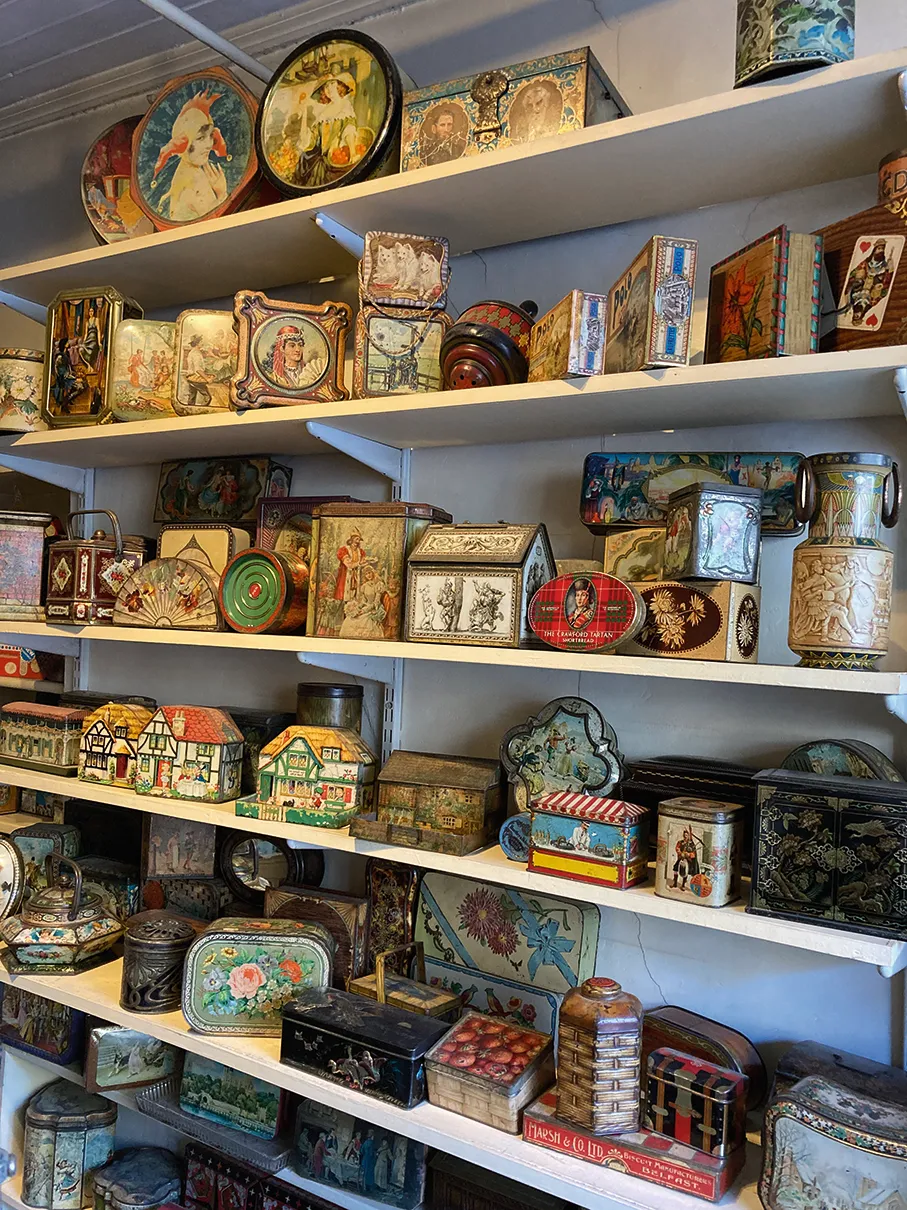 Collecting biscuit tins - Homes and Antiques