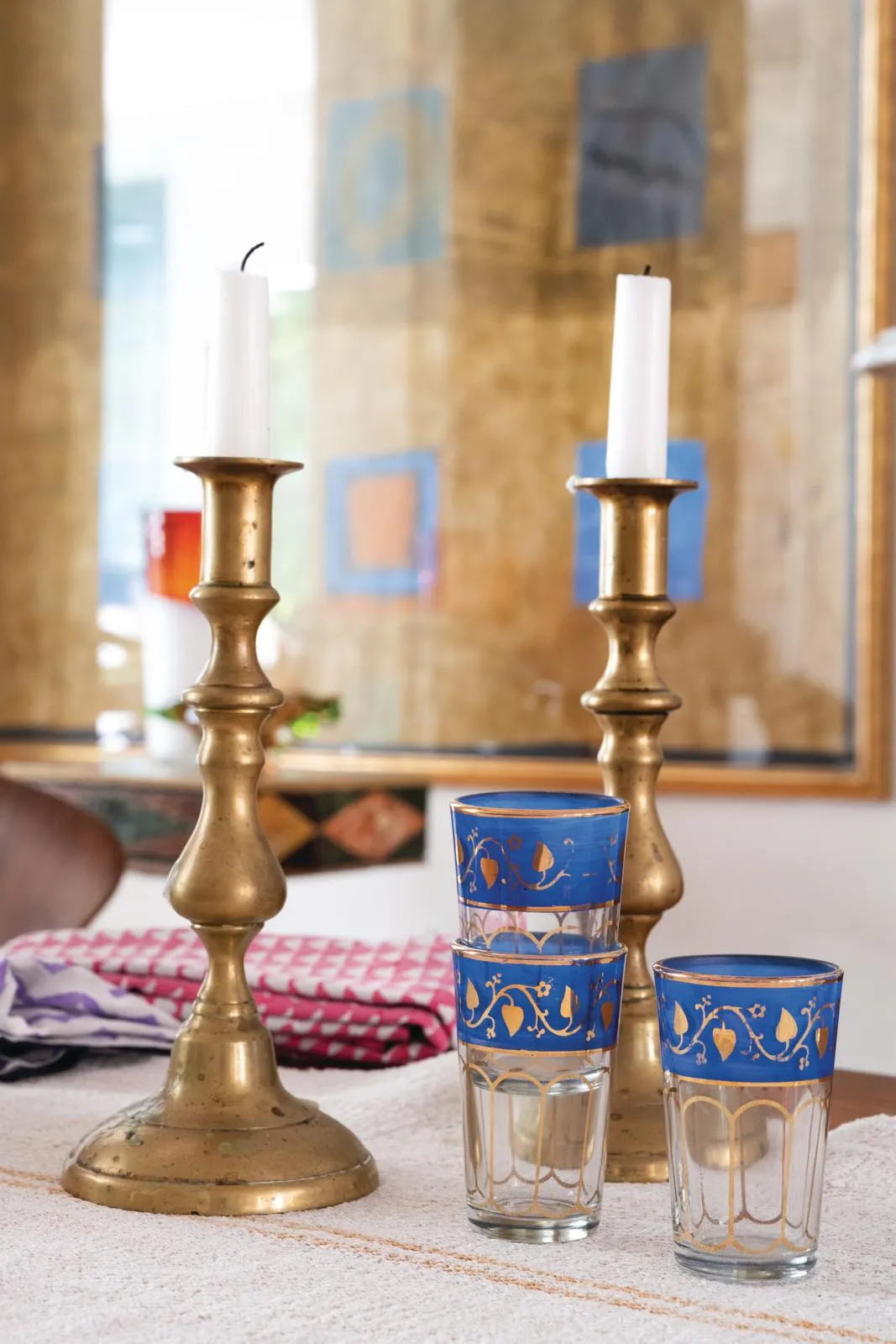 New York townhouse, candlesticks and glasses