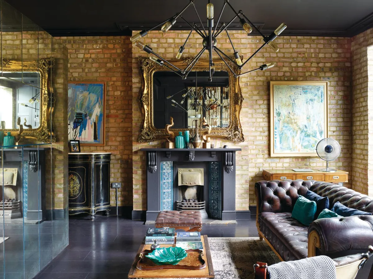 Victorian London flat, living room