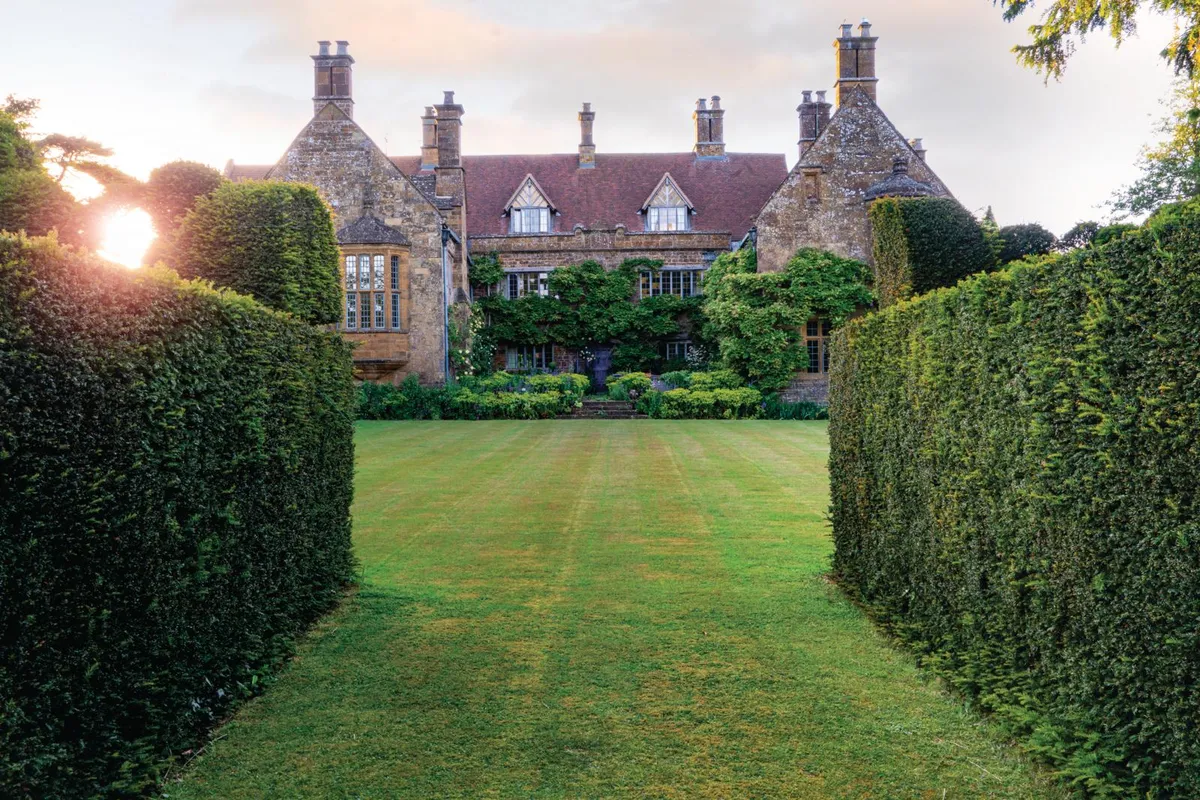 Wardington Manor: house and gardens.