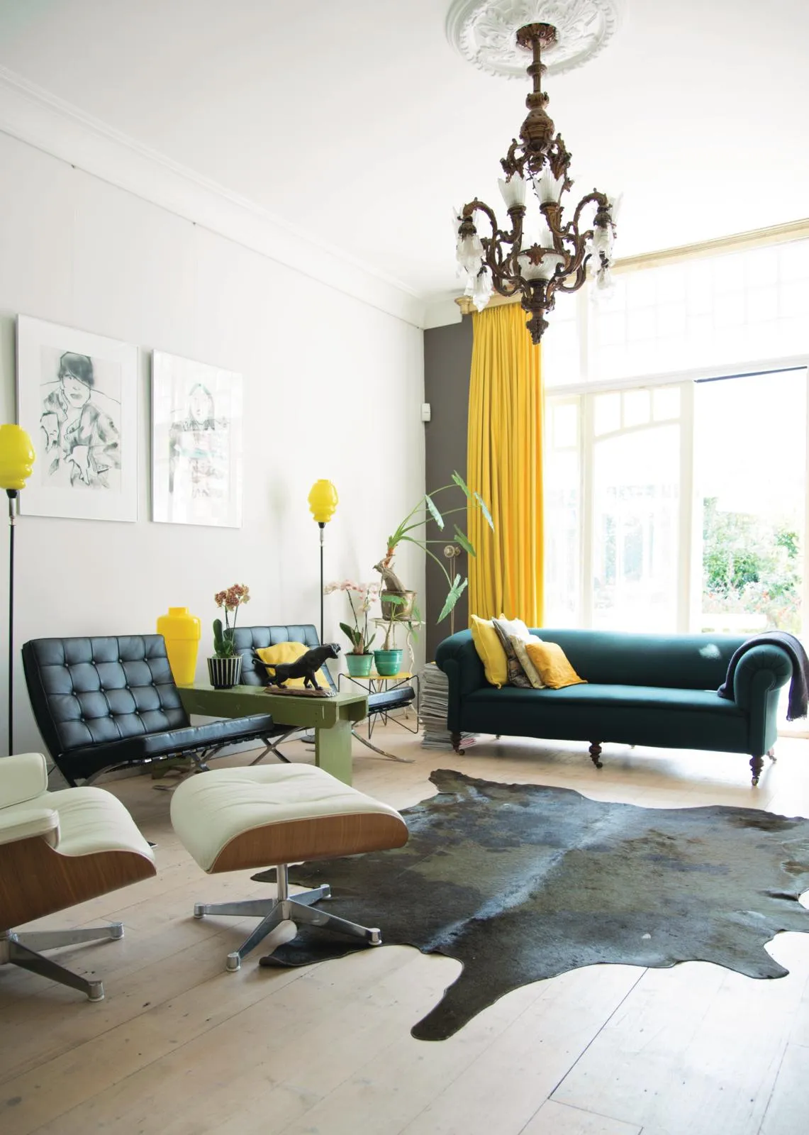 Colourful Dutch home living room