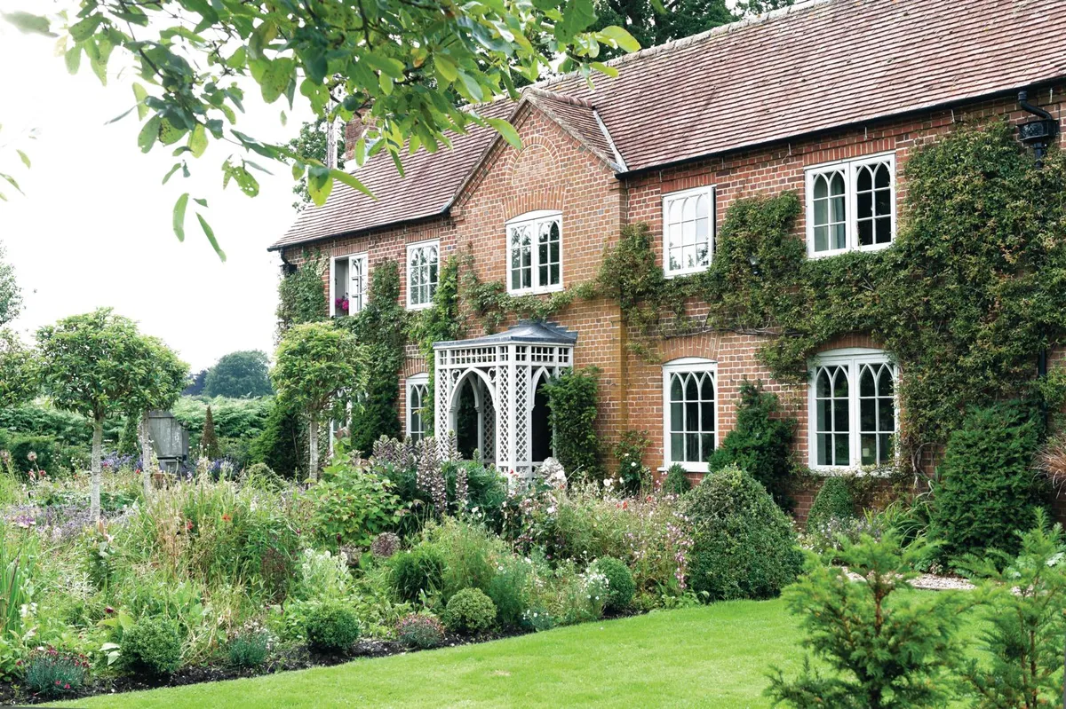 English country house exterior