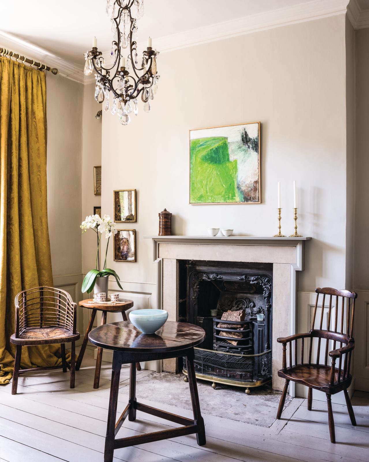 An 18th-century townhouse filled with antique country furniture - Homes ...