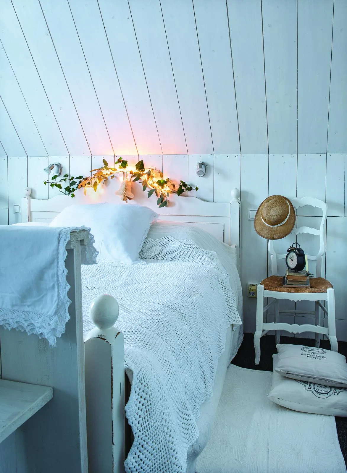 Festive Dutch home master bedroom