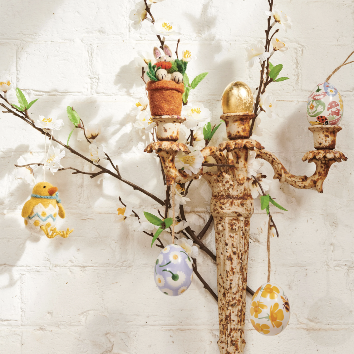 Easter tree ideas: 8 ways to decorate your Easter tree - Homes and Antiques