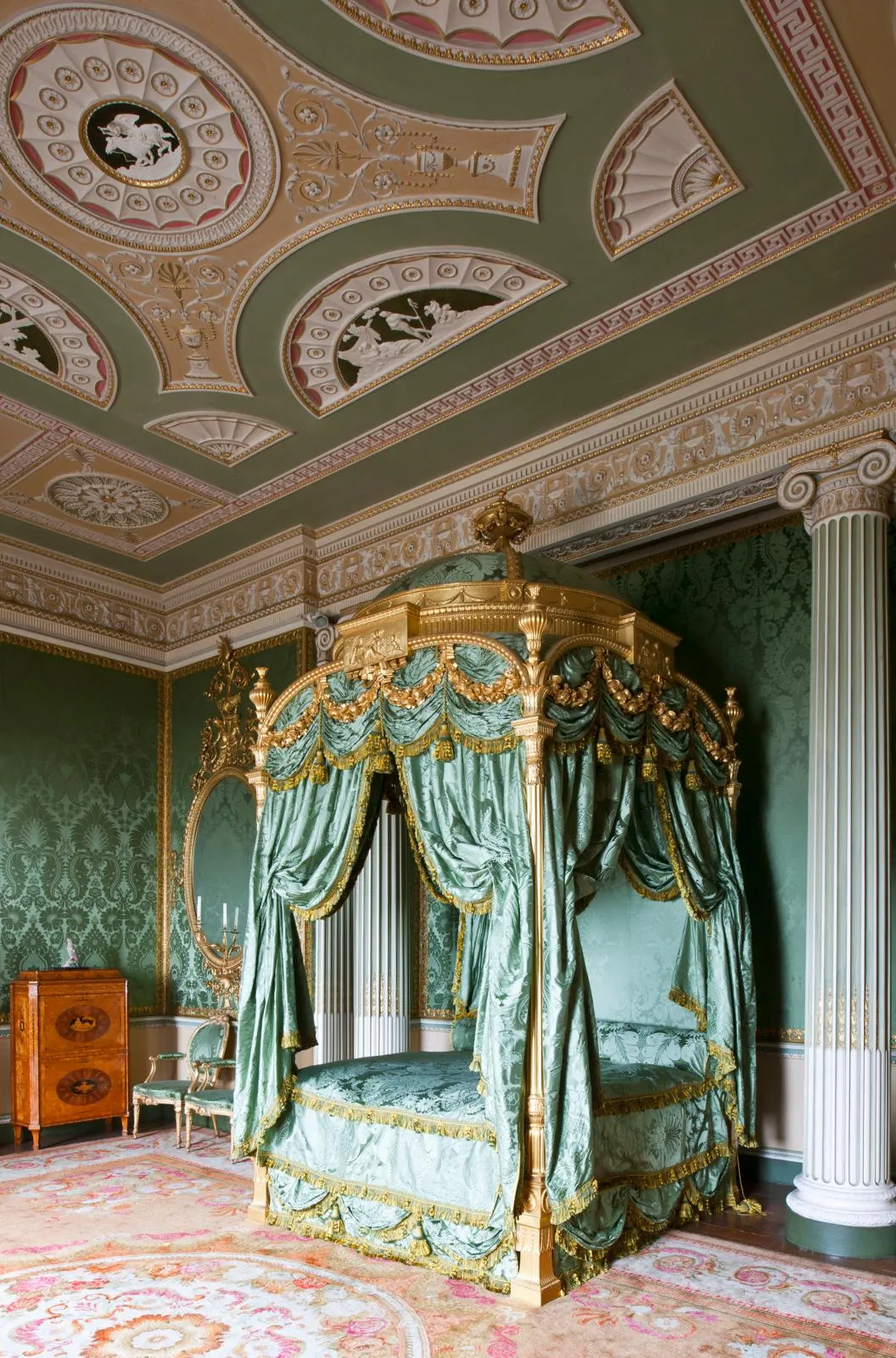 Harewood House Yorkshire chippendale bed in the state bedroom