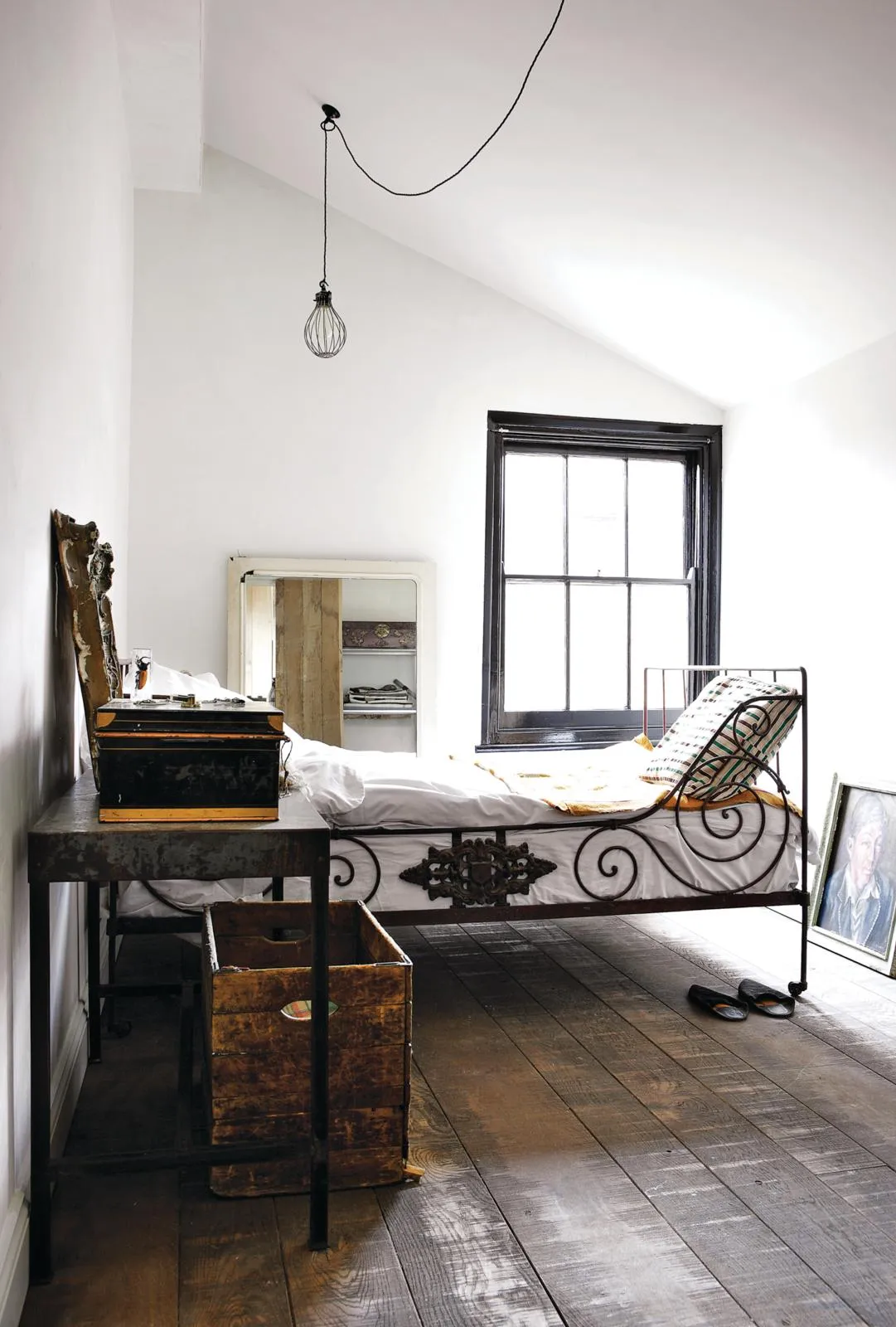 Victorian artisan cottage bedroom