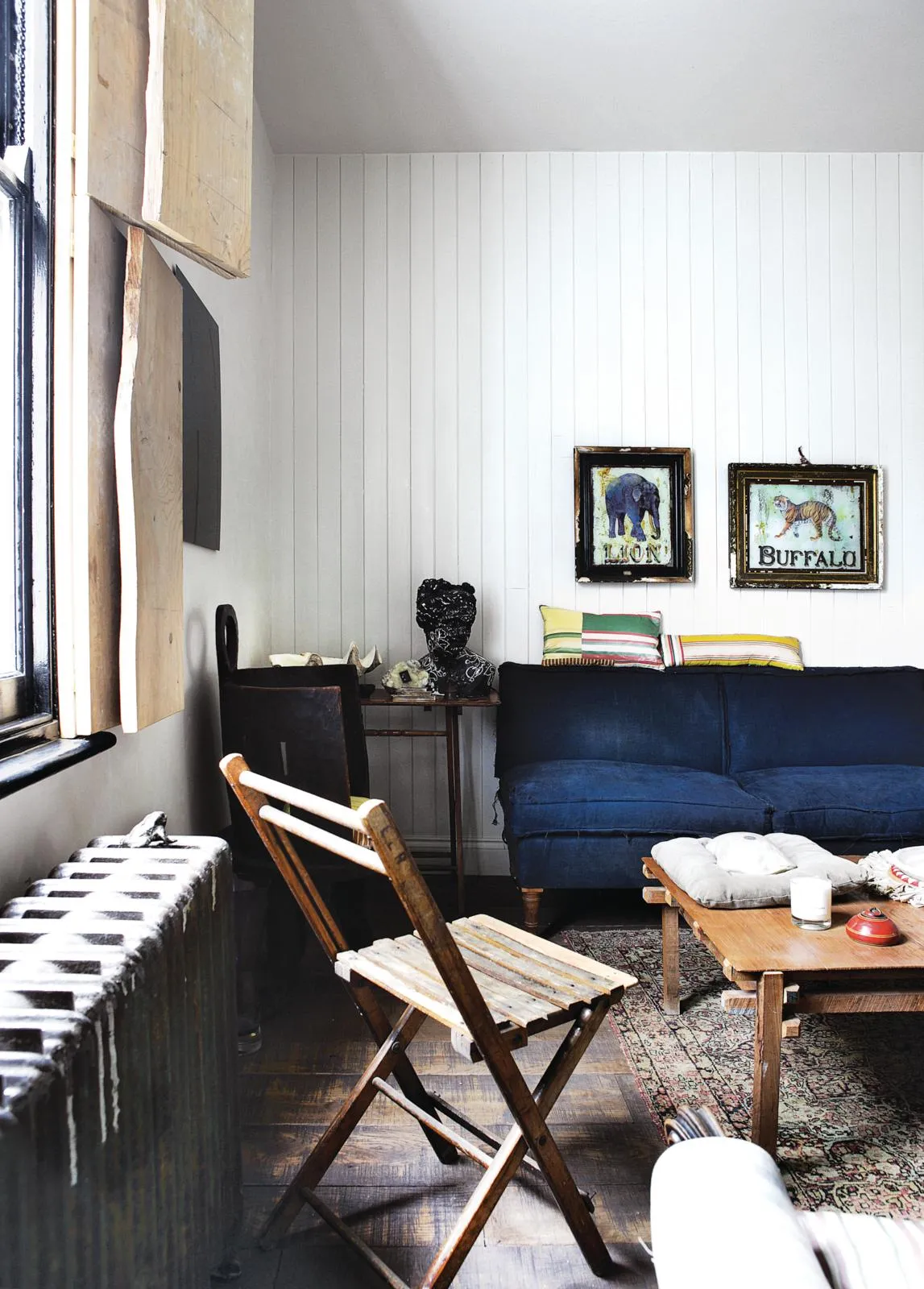 Victorian artisan cottage living room