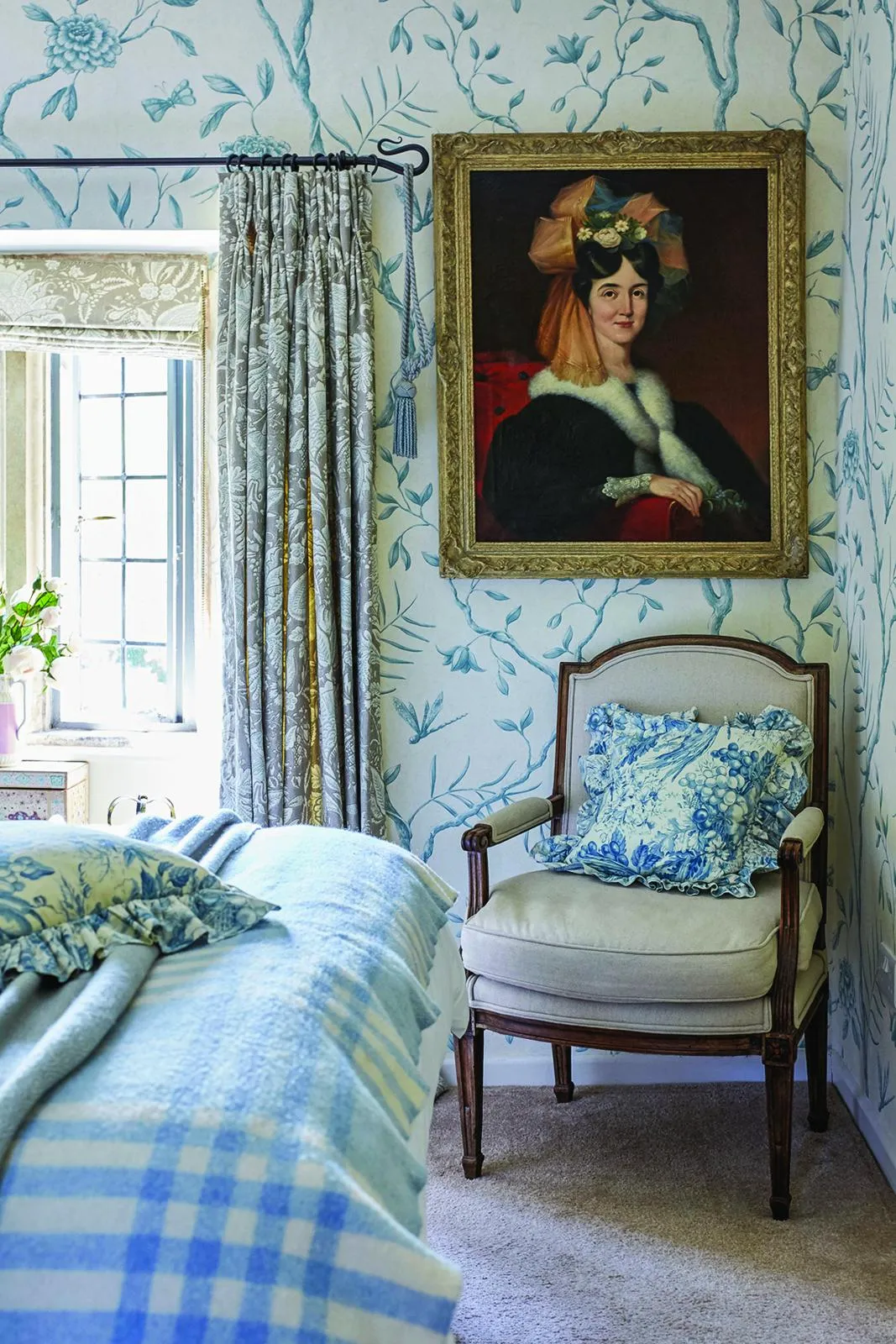 Grade-II-listed Georgian home portrait in guest bedroom