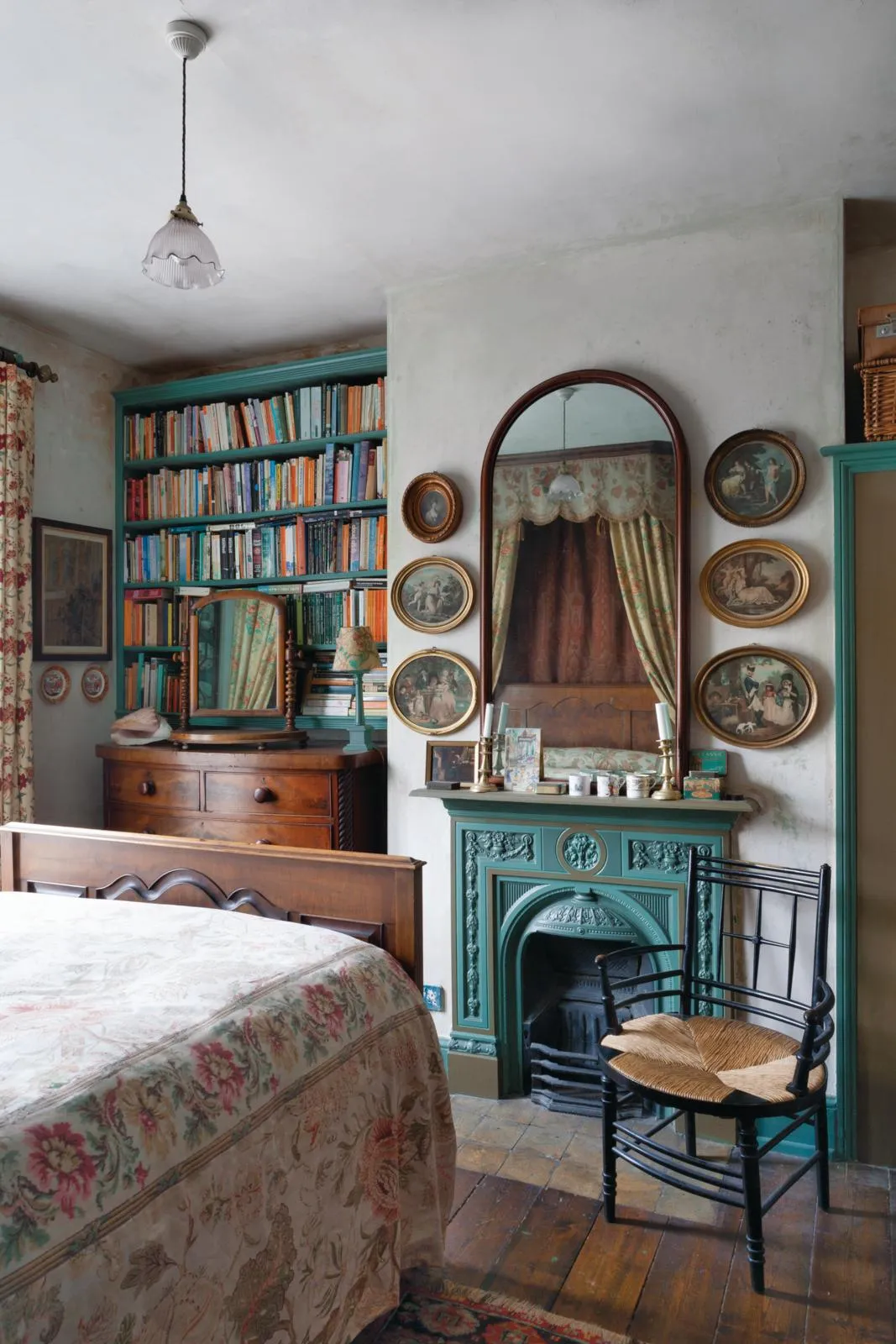 Victorian Bristol home bedroom fireplace