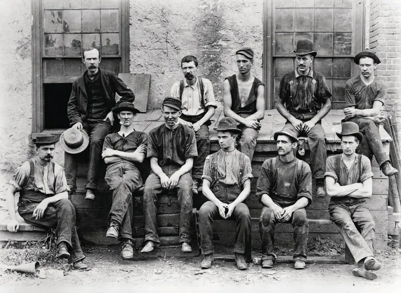 Factory workers in 1890