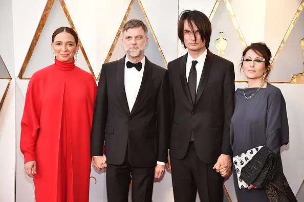 Maya Rudolph, Paul Thomas Anderson, Jonny Greenwood and his wife Sharona Katan attend the 90th Academy Awards in 2018
