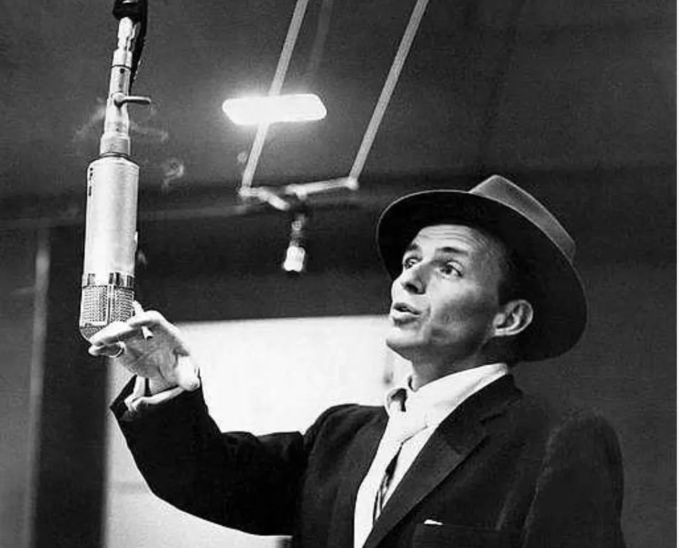 Best jazz singers: Picture of jazz singer Frank Sinatra
