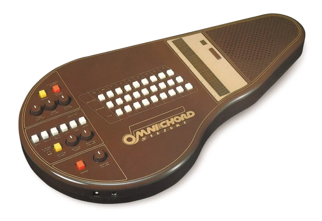A photo of an older model of the Japanese instrument, the Omnichord