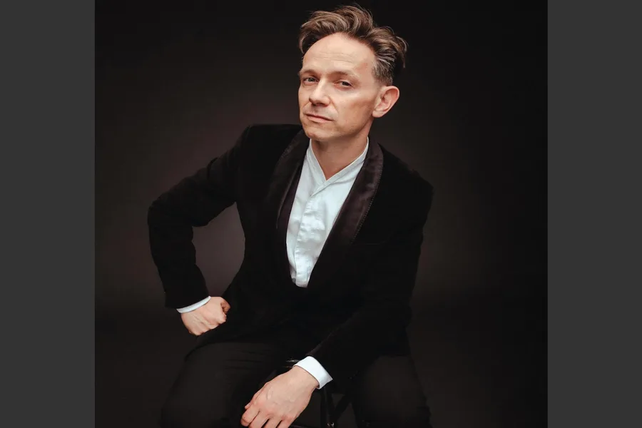 'I lost my voice live on stage' - countertenor Iestyn Davies ...