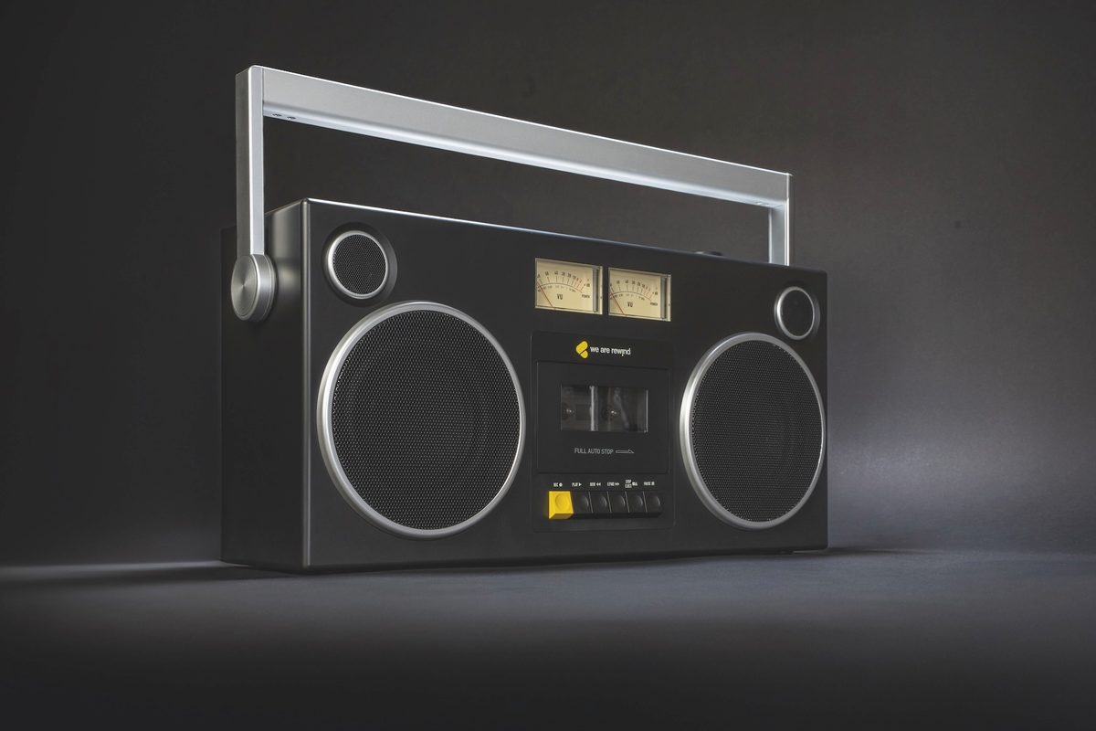 The '80s are back! The best portable cassette and CD players ...