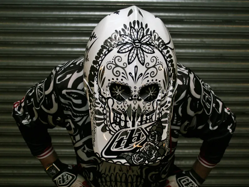 Rob Weaver wears Troy Lee Designs helmet with skulls
