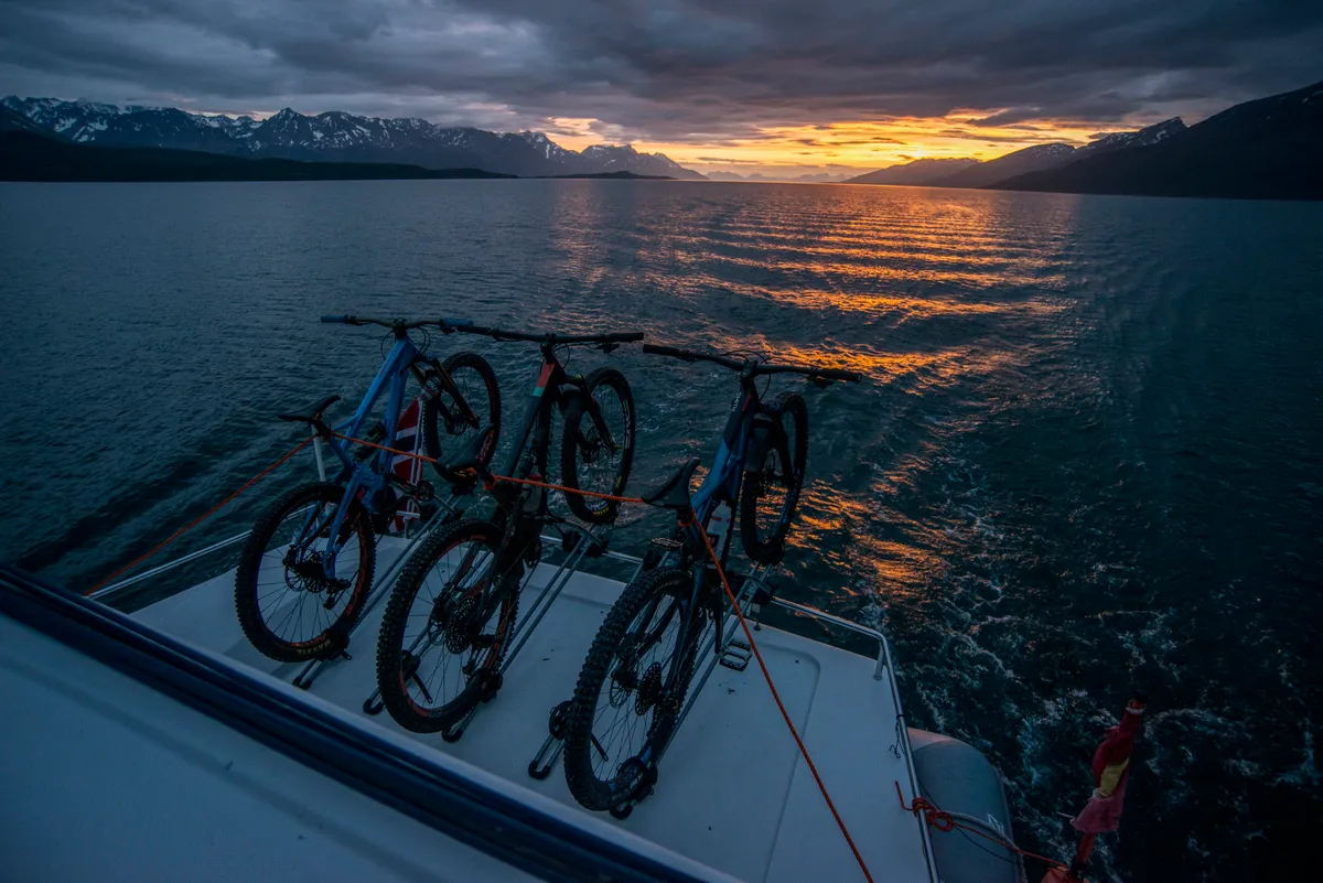 MBUK visit the Norwegian Fjords aboard a boat with their bikes