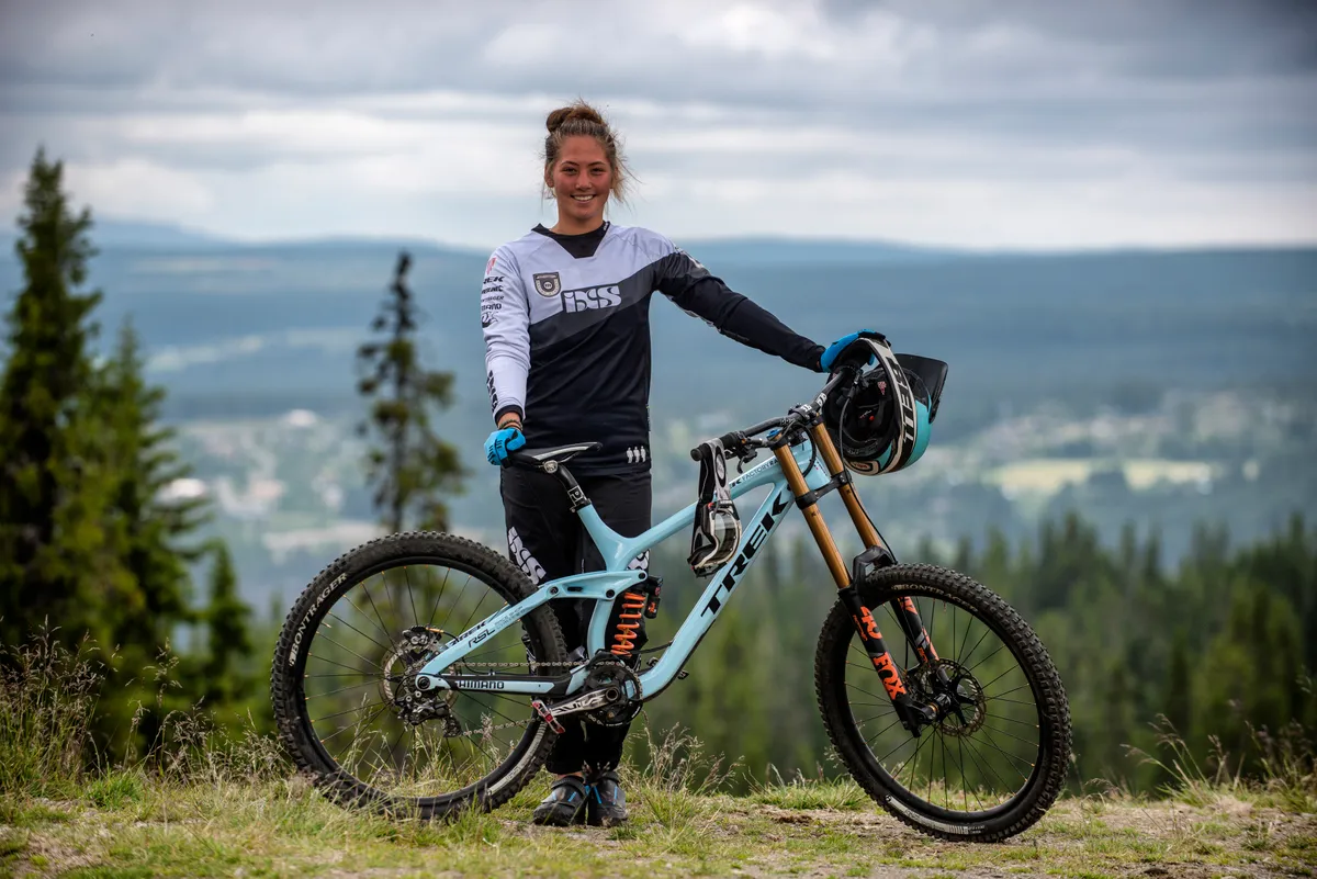 Mille Johnset poses with her Trek Session 9.9 in Hafjell Bike Park