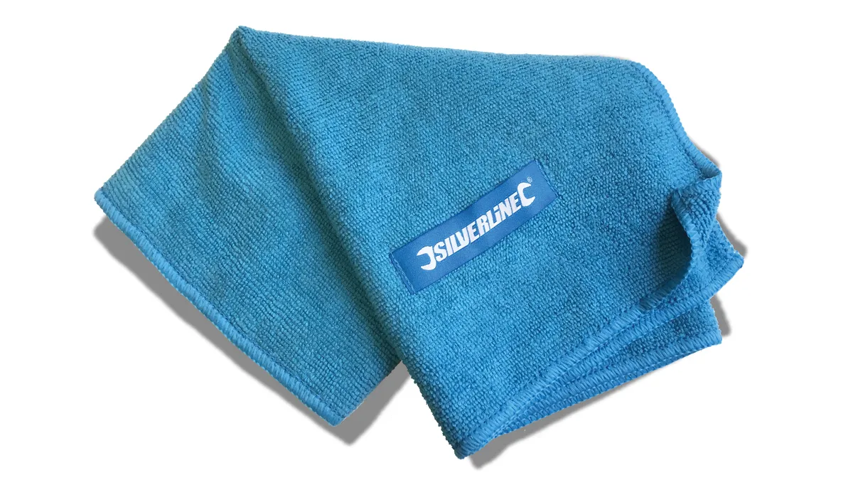 Our free cover gift this month a Silverline micro-fibre cloth. Photo: MBUK