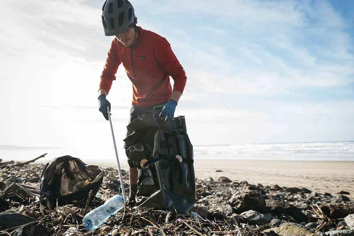 Trash Free Trails clean up Cornwall. Photo: Ian Lean