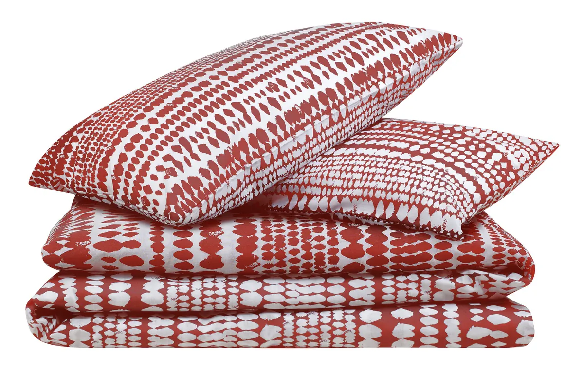 red and white duvet set