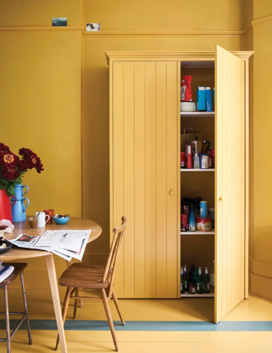 Farrow and Ball India Yellow No.66 Estate Emulsion and Down Pipe No.26 Modern Emulsion