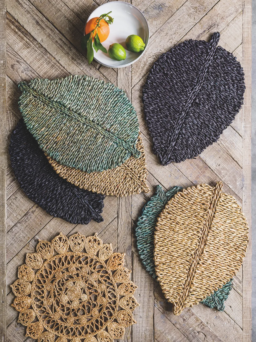 Bring in rustic textures and leaf motifs with these autumnal placemats.