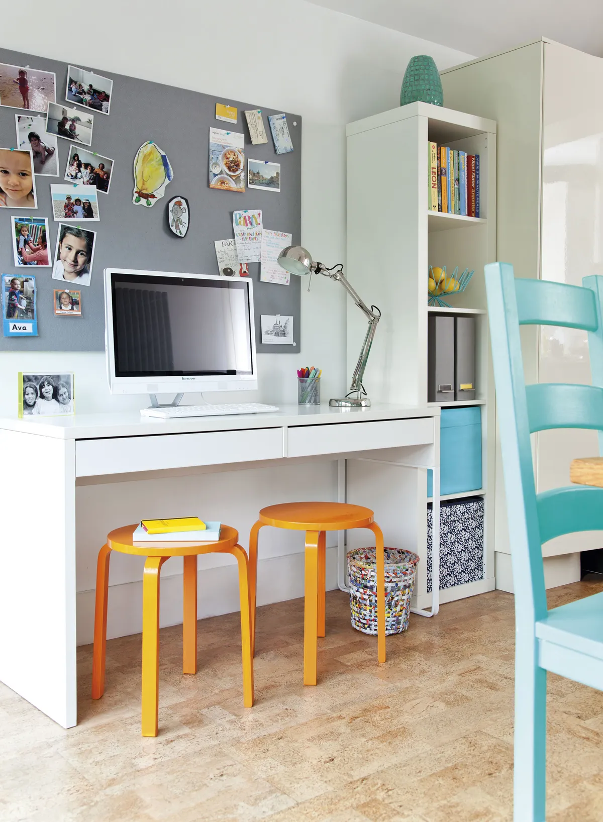 A kitchen desk area provides space for the computer and kids to do homework. The cork floor is a practical choice – it doesn’t show the dirt and is soft and warm underfoot. Cork is also an extremely sustainable resource as its harvest doesn’t require the felling of any trees