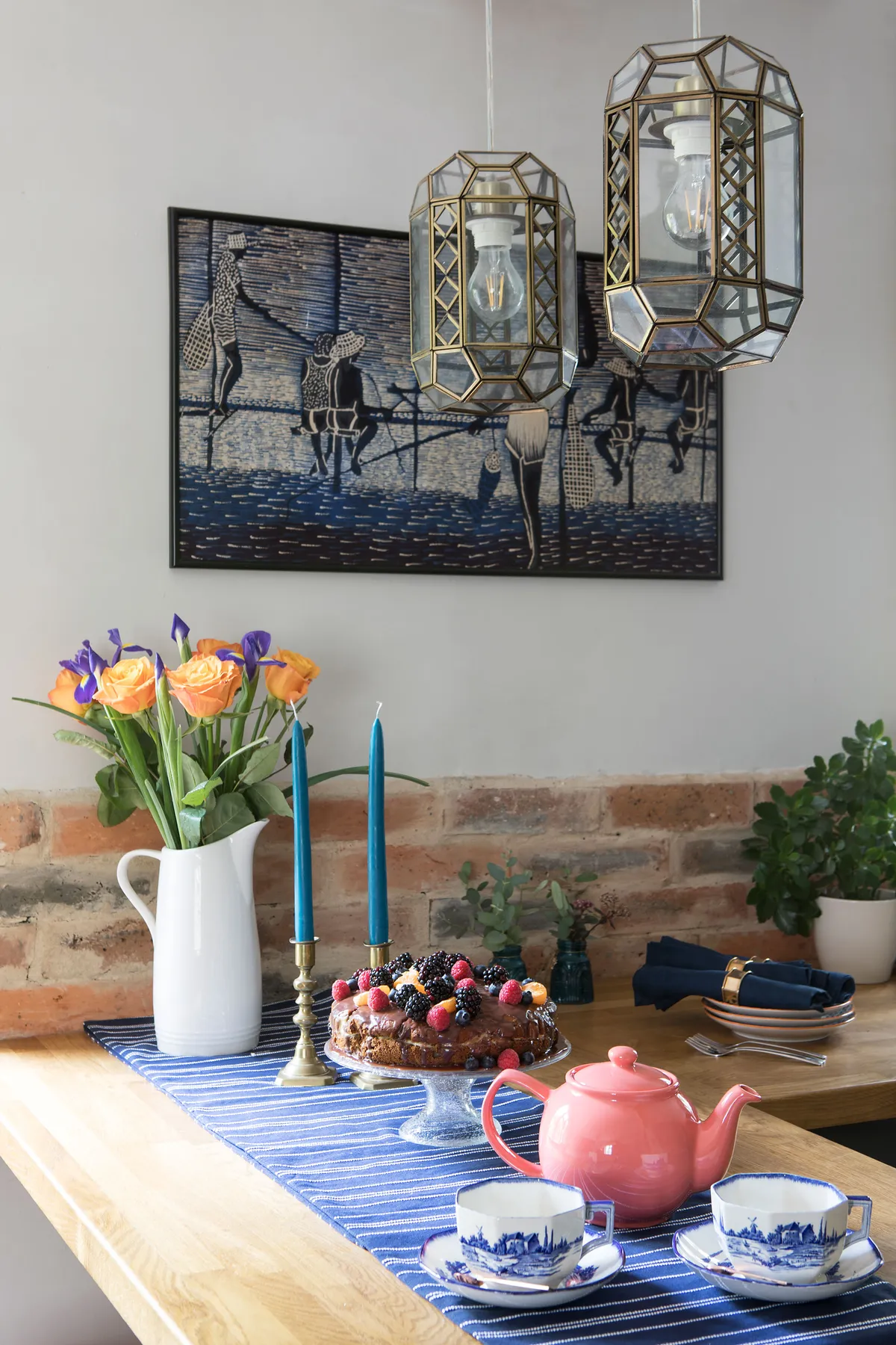 ‘While decorating our UK house, dark blue and light grey became the colours that tied rooms together and I wanted to carry that through to the kitchen' says Dace