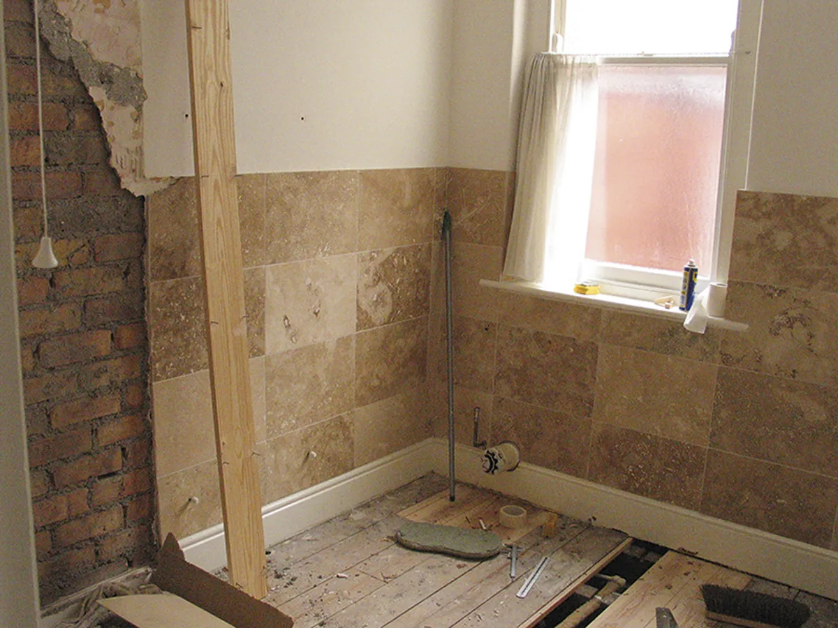 Before she transformed it into an office, Kate's bathroom was underused