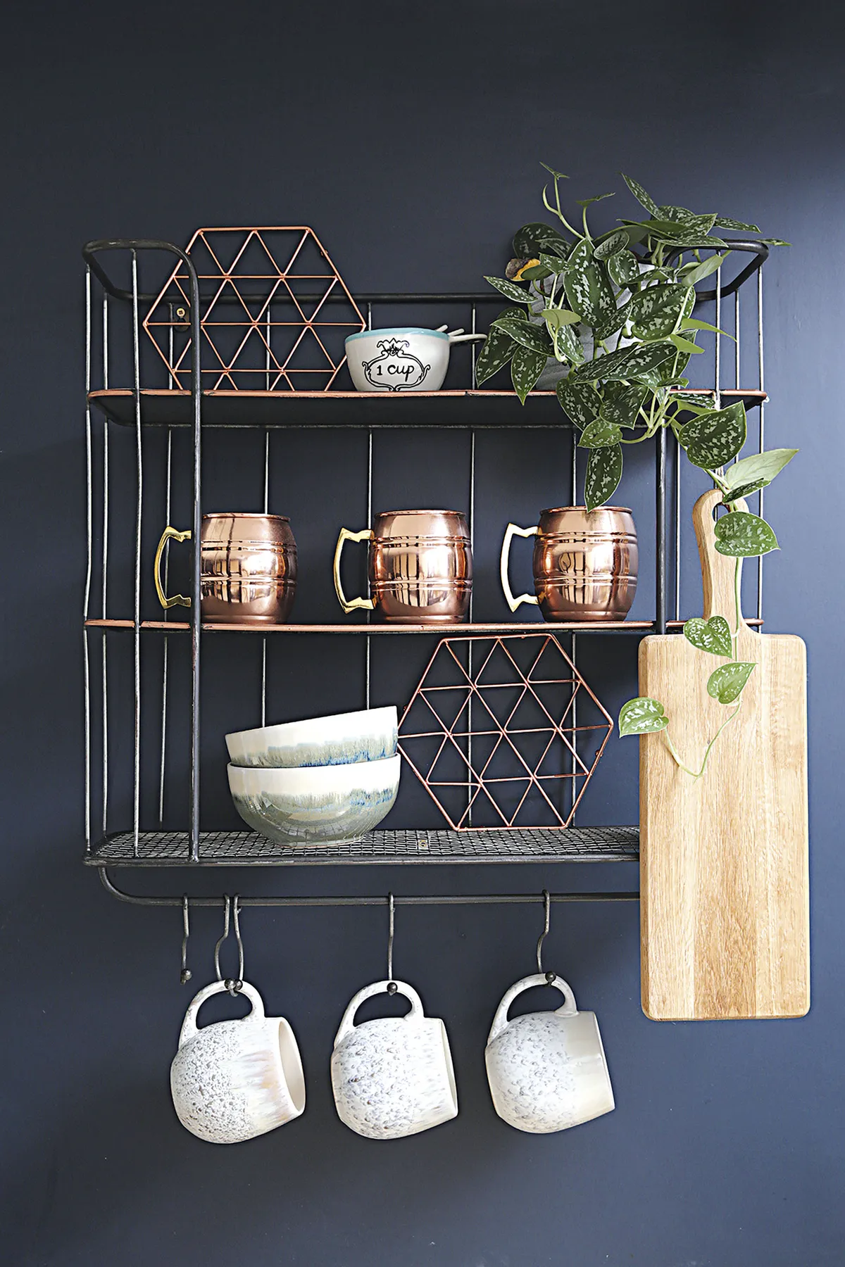Katie’s year-long search for a wire shelving unit that would complement her new kitchen paid off with this find from The Farthing