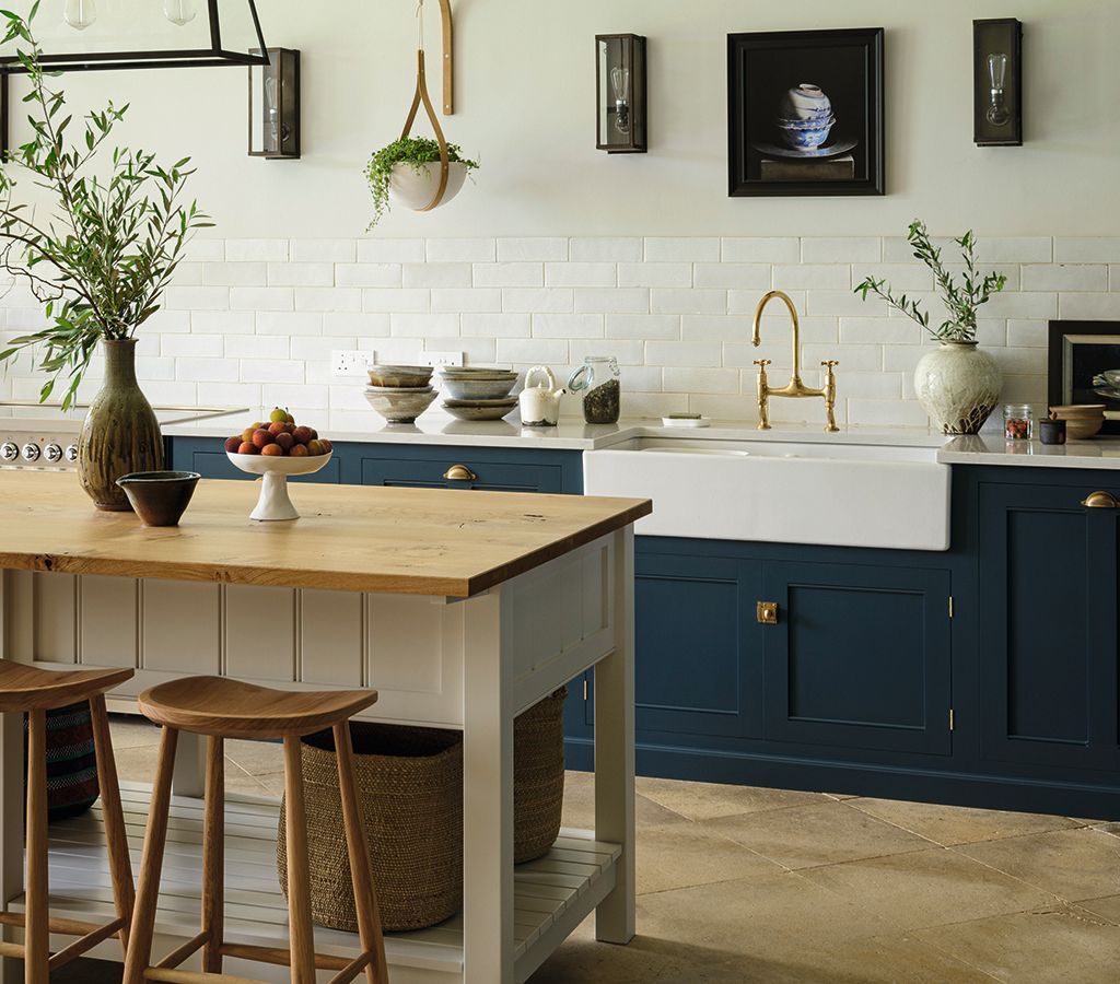 Country kitchens: how to create a farmhouse-inspired kitchen full of country  charm - Your Home Style