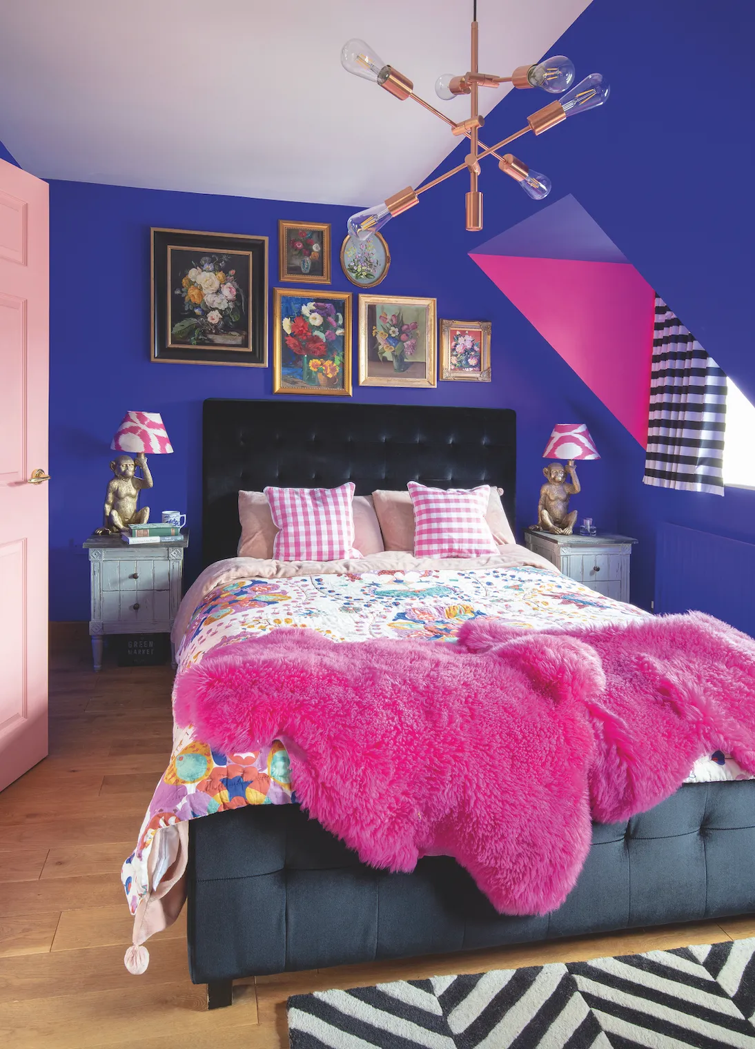 Anna was inspired by the French artist Yves Klein when choosing the vibrant blue. ‘I find it very energising. It’s actually theatrical paint with a super matt finish, so feels very velvety and luxurious,’ she says