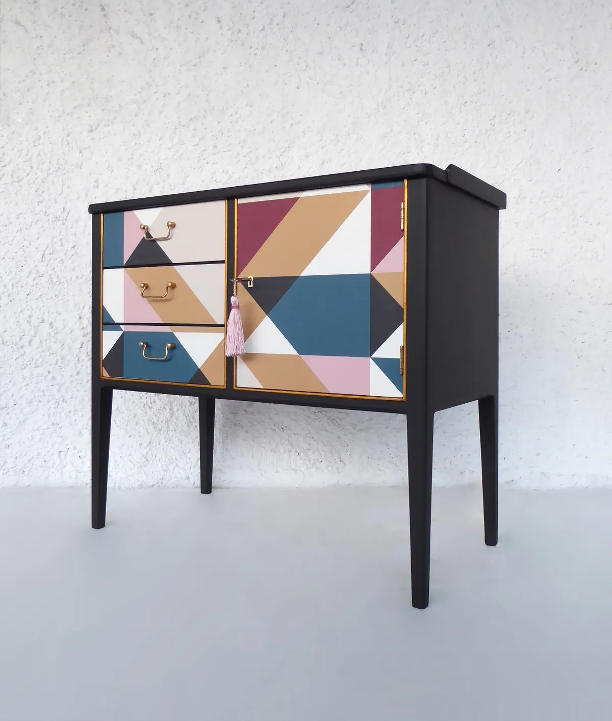 Aleksandra Kulczycka geometric furniture