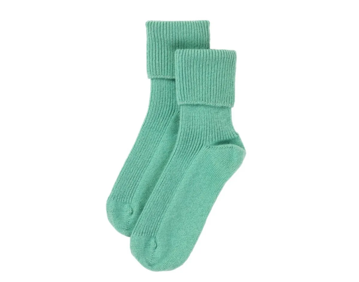 Rosie Sugden Cashmere Bed Socks in Mint