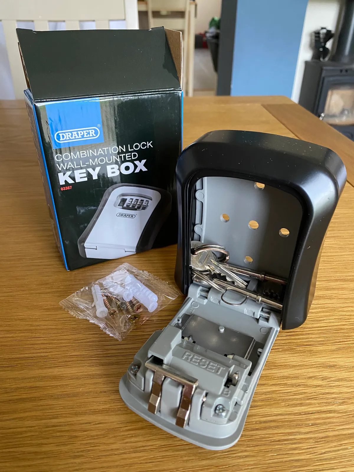 Draper Tools combination lock wall-mounted key box