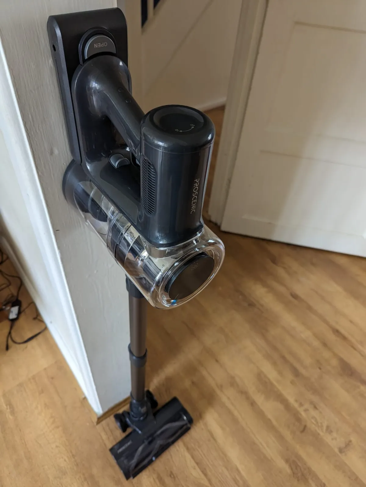 Proscenic P12 cordless vacuum cleaner