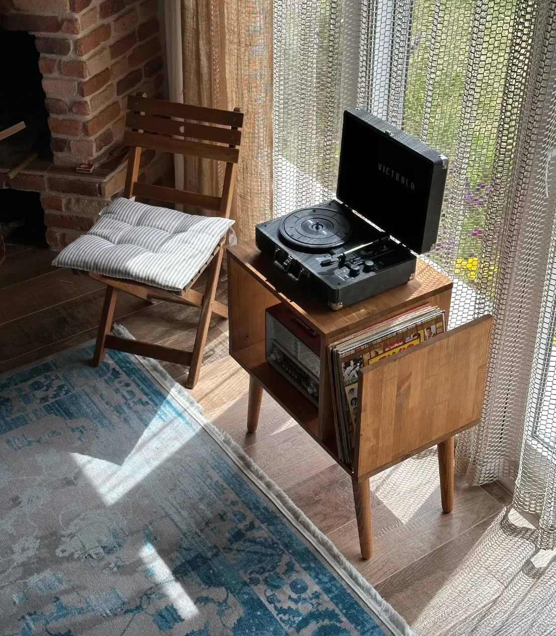 Record Player Stand Cabinet with Vinyl Storage