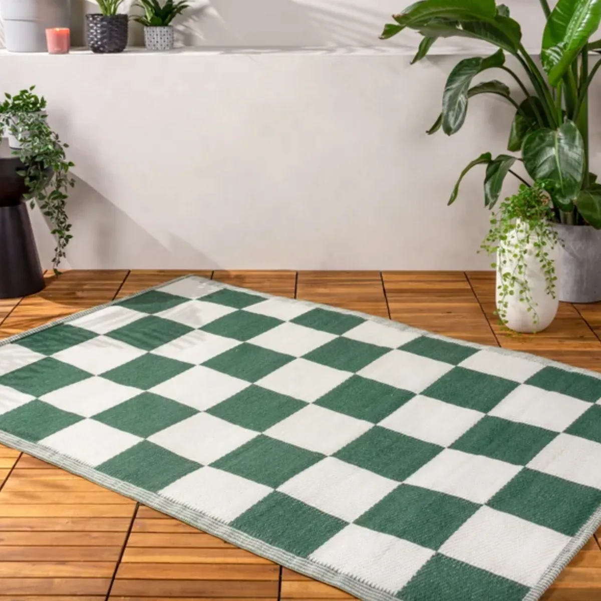 furn. Checkerboard Green Reversible Indoor Outdoor Rug