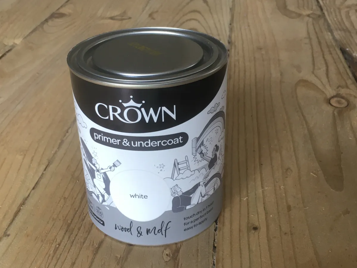 Crown primer and undercoat