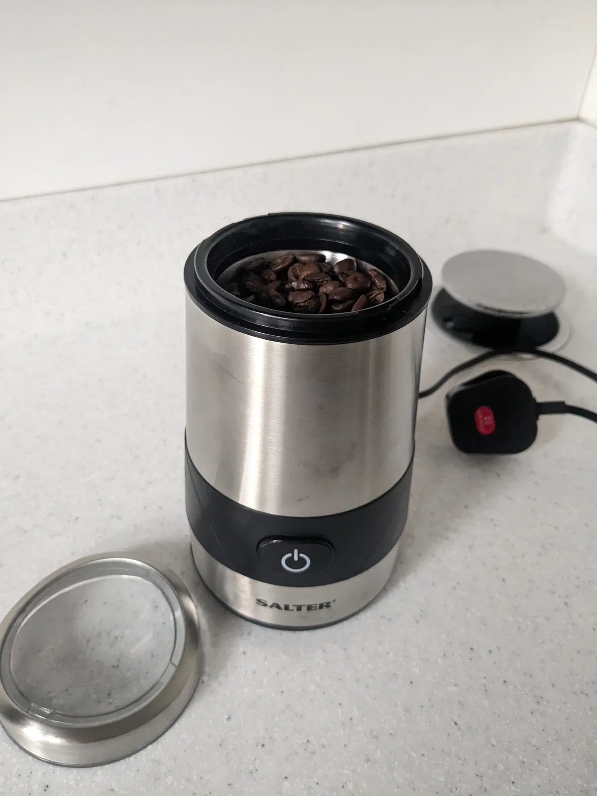 Salter - coffee beans in machine