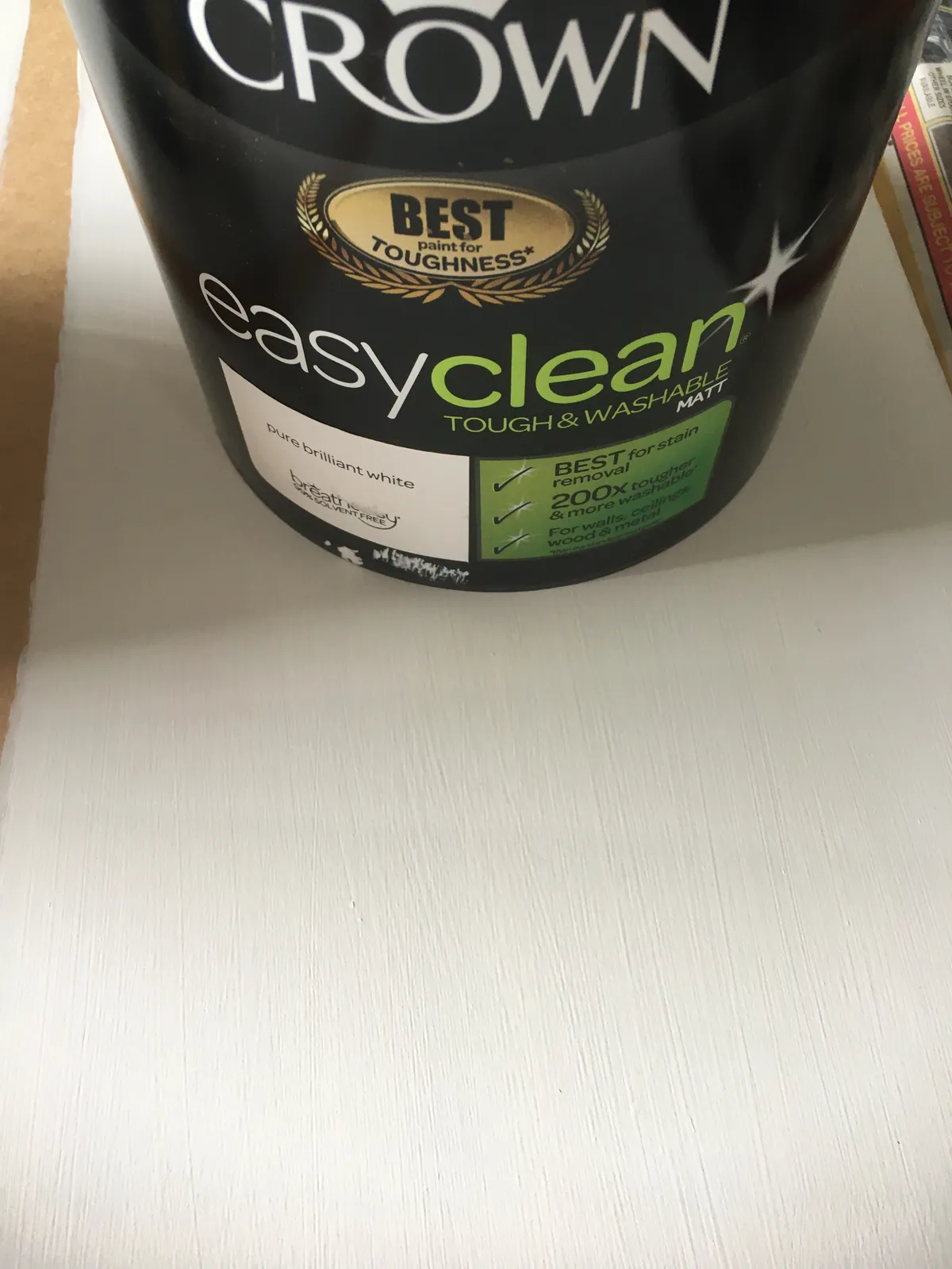 Crown Easyclean® pure brilliant white matt emulsion