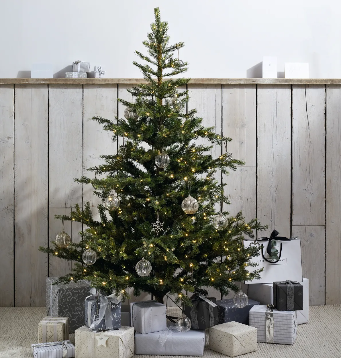 Pre Lit Grand Spruce Christmas Tree – 6ft
